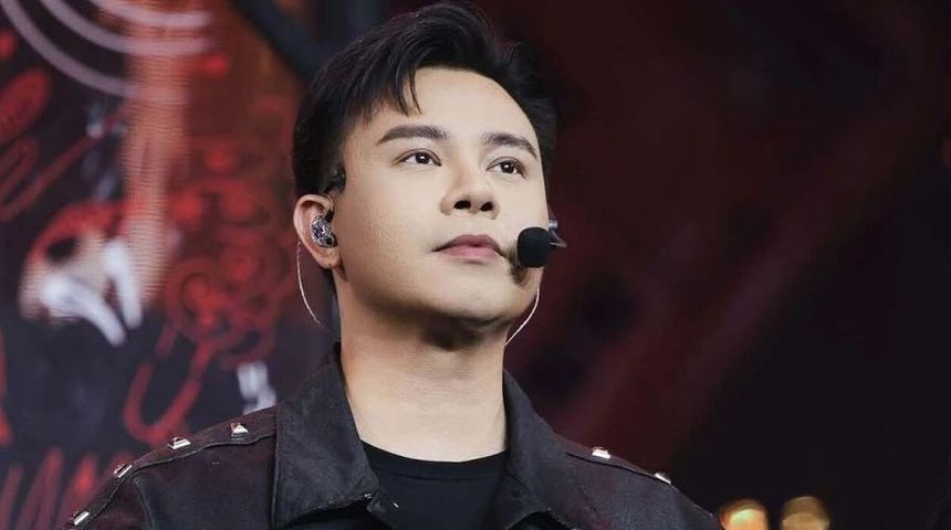 Đông Hùng biến hóa ở 'Anh trai vượt ngàn chông gai'