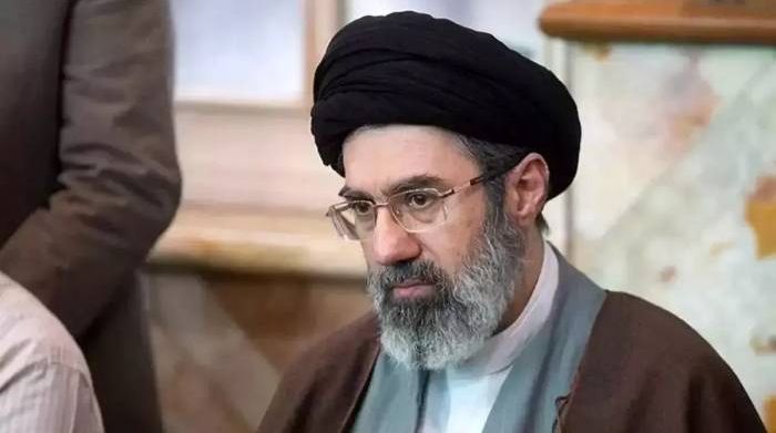 Lãnh tụ Iran tuyên bố sẽ 'đẩy kẻ thù khỏi biển Arab'