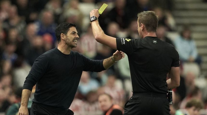 Arteta: 'Xem 20 lần vẫn không hiểu vì sao Arsenal bị thổi phạt đền'