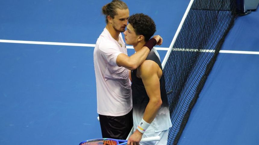 Zverev chỉ ra sai lầm của Alcaraz khi đấu Shelton