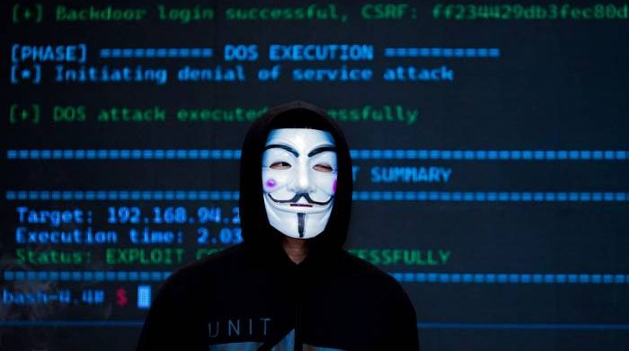 Hacker 17 tuổi tạo trợ lý AI thâm nhập nền tảng của Microsoft