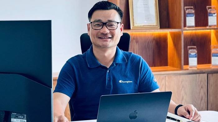 Tiến sĩ Việt chế tạo chip giúp bệnh nhân mù đọc chữ sau hai tuần cấy