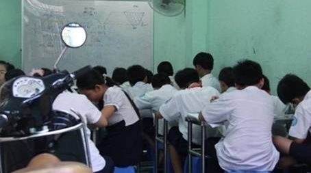 'Siết dạy thêm nhưng nhiều phụ huynh tốn kém hơn trước'