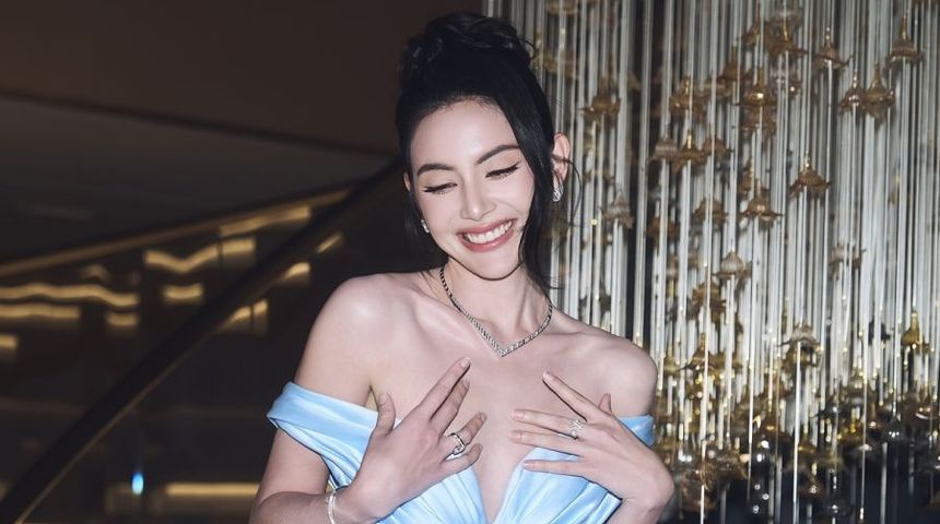 'Ma nữ đẹp nhất Thái Lan' diện đầm Lê Thanh Hòa