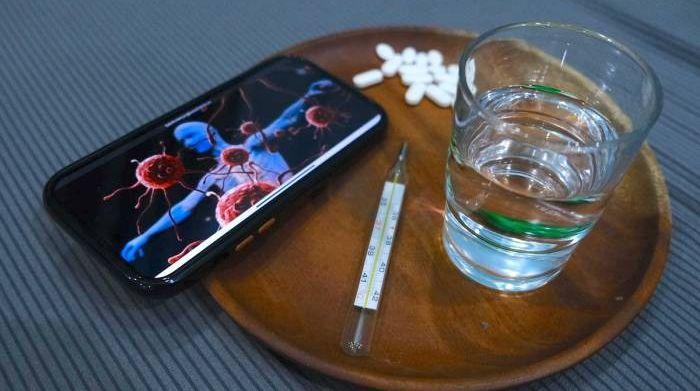 Vì sao estrogen thay đổi có thể gây đau đầu?