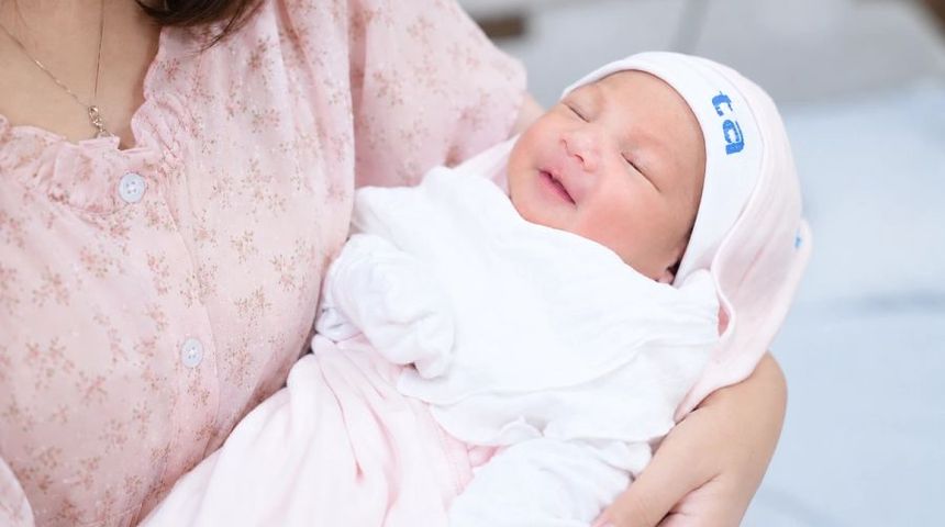 Thụ tinh trong ống nghiệm làm mẹ đơn thân
