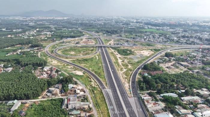 Thông nút giao nối Bến Lức - Long Thành với Biên Hòa - Vũng Tàu trong tháng 10