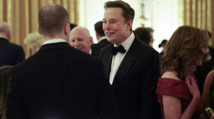 Tài sản của Elon Musk quay về mốc 1.000 tỷ USD