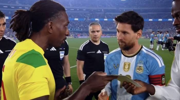 Ý nghĩa từ món quà đặc biệt Benin dành tặng Messi