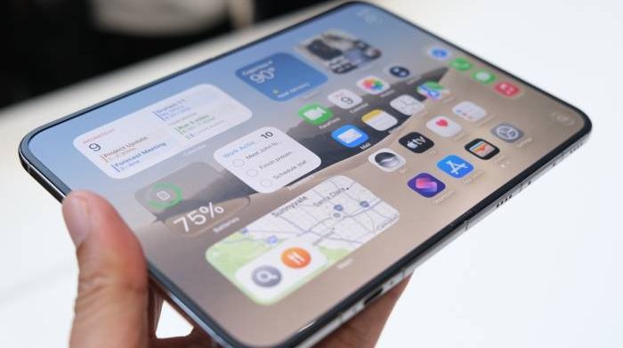 iPhone Duo có thể thay lớp phủ chống lóa với giá từ 19 USD