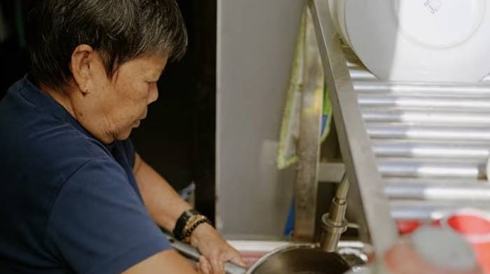 Lý do cha mẹ châu Á ngại nói 'yêu con'
