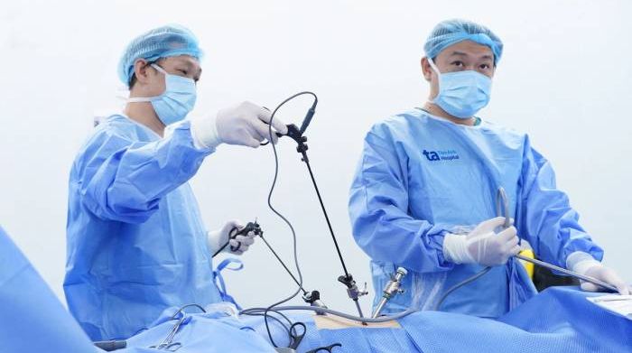 Nhiều nang chèn ép thận người phụ nữ