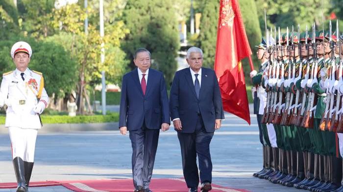Tổng Bí thư, Chủ tịch nước chủ trì lễ đón Tổng thống Panama