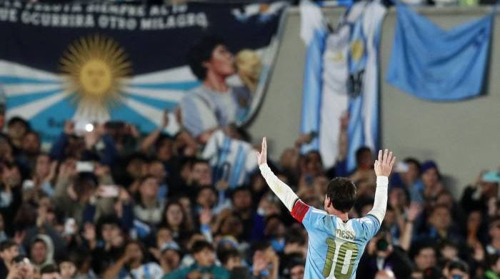 Đêm cuối của Messi với đội tuyển Argentina