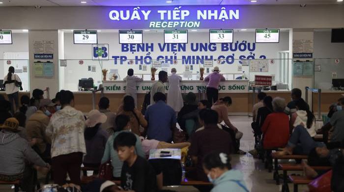 Bệnh viện Ung bướu TP HCM 'kéo' tầm soát ung thư về trạm y tế