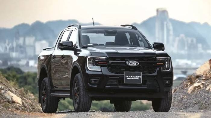Ford Ranger áp dụng giá mới 726-973 triệu đồng