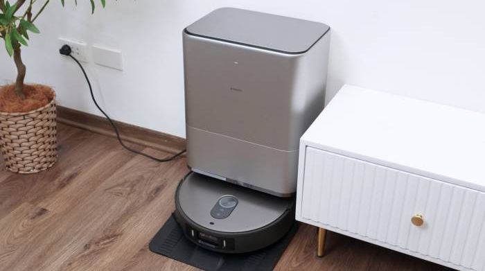 Xiaomi Vacuum 6 Max - robot lau nhà chổi kép giá 25 triệu đồng
