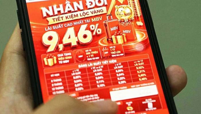 Poster giới thiệu lãi suất ưu đãi do nhân viên một ngân hàng dùng AI tạo. Ảnh: Phương Đông