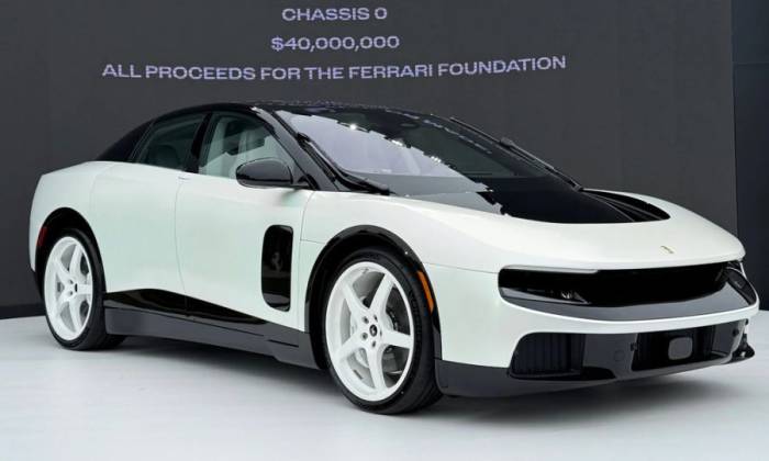 Siêu xe điện Ferrari Luce đầu tiên xuất xưởng được bán đấu giá 40 triệu USD. Ảnh: duPont Registry