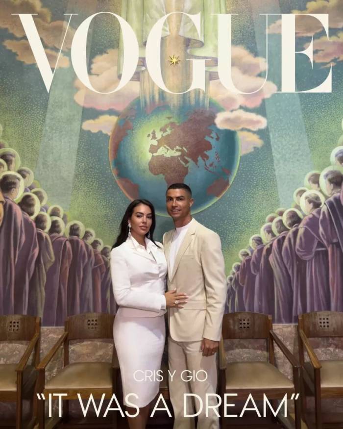 Vợ chồng Ronaldo cùng diện trang phục vest khi được ban phước ở Đền thờ Đức Mẹ Fatima. Ảnh: Vogue