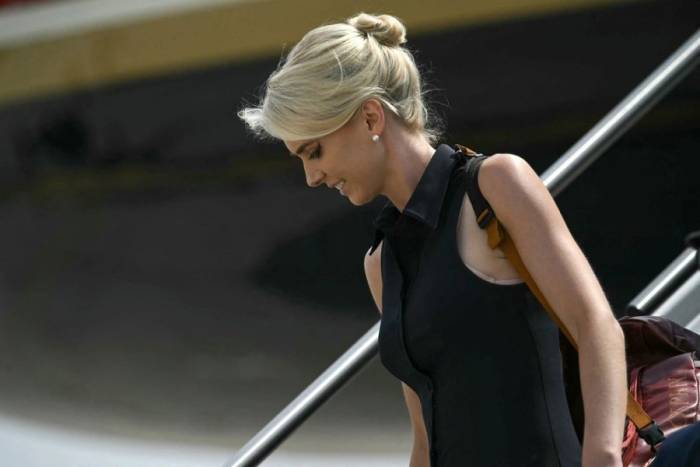 Trợ lý của Tổng thống Mỹ Donald Trump, Natalie Harp, tại New York ngày 14/8. Ảnh: AFP