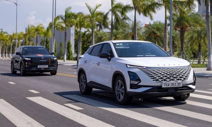 Mẫu Omoda C5 và Jaecoo J7 lăn bánh tại Việt Nam. Ảnh: Omoda & Jaecoo Việt Nam