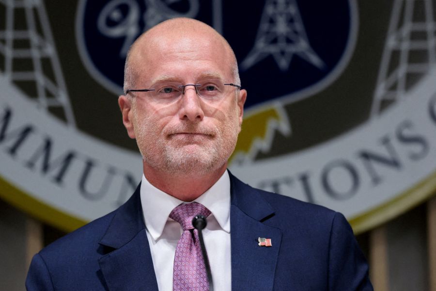 Chủ tịch Ủy ban Truyền thông Liên bang Mỹ (FCC) Brendan Carr tại thủ đô Washington ngày 22/7. Ảnh: Reuters