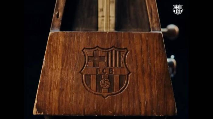 Rodri ra mắt Barca