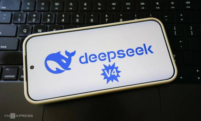 Logo DeepSeek V4 trên một chiếc smartphone. Ảnh: Bảo Lâm