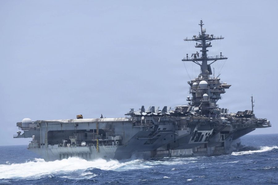 Tàu sân bay USS Abraham Lincoln tại biển Arab ngày 29/5 tham gia chiến dịch phong tỏa các cảng Iran. Ảnh: Hải quân Mỹ