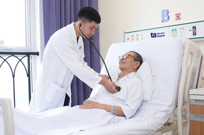 Ông Ngọ hồi phục tốt sau can thiệp. Ảnh: Bệnh viện Đa khoa Tâm Anh
