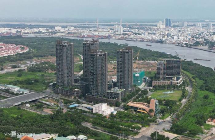 Bất động sản khu Thủ Thiêm, đoạn gần sông Sài Gòn, tháng 8/2026. Ảnh: Quỳnh Trần