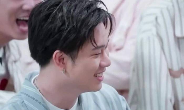 Dương Domic trong thử thách nhịn cười tại Tinh hà say hi