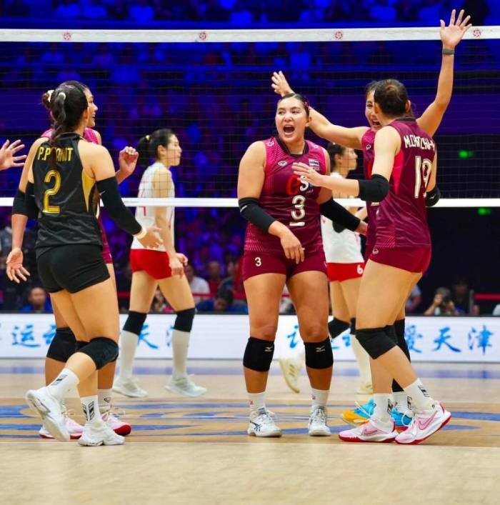 Chuyền hai Pornpun Guedpard (3) của Thái Lan thi đấu trong trận thắng Trung Quốc 3-2 ở chung kết tại nhà thi đấu Thiên Tân, Trung Quốc ngày 30/8/2026. Ảnh: TVA