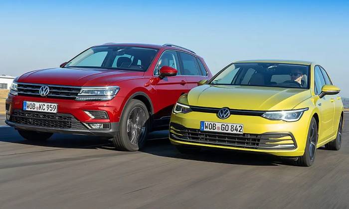 Hai mẫu Volkswagen Tiguan (trái) và Golf tại Đức. Ảnh: Auto Zeitung