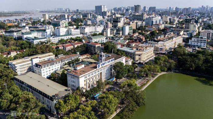 Công trình khu vực quanh hồ Hoàn Kiếm, Hà Nội. Ảnh: Giang Huy