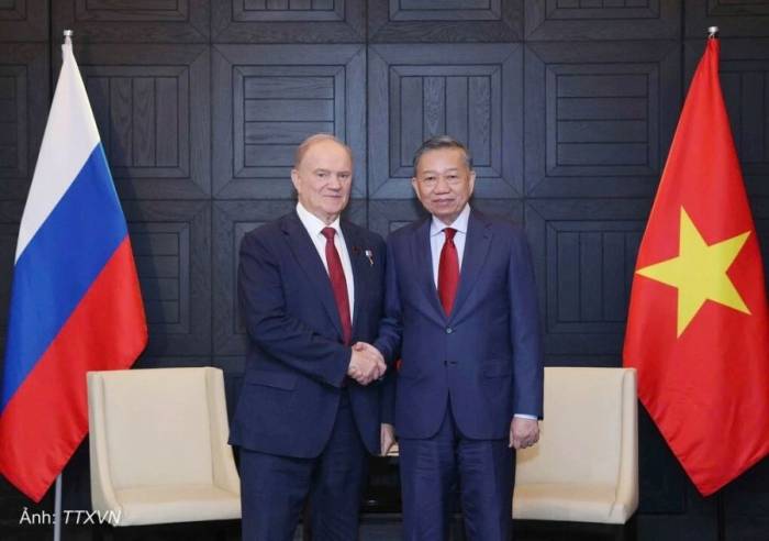Tổng Bí thư, Chủ tịch nước Tô Lâm tiếp Chủ tịch Đảng Cộng sản Nga Gennady Zyuganov. Ảnh: TTXVN
