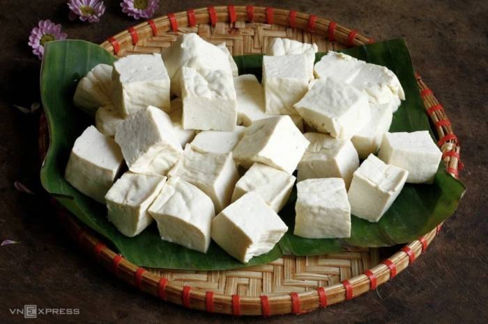 Đậu phụ là một trong những thực phẩm được người sống thọ trên 100 tuổi ở Nhật Bản ưa chuộng. Ảnh: Bùi Thủy