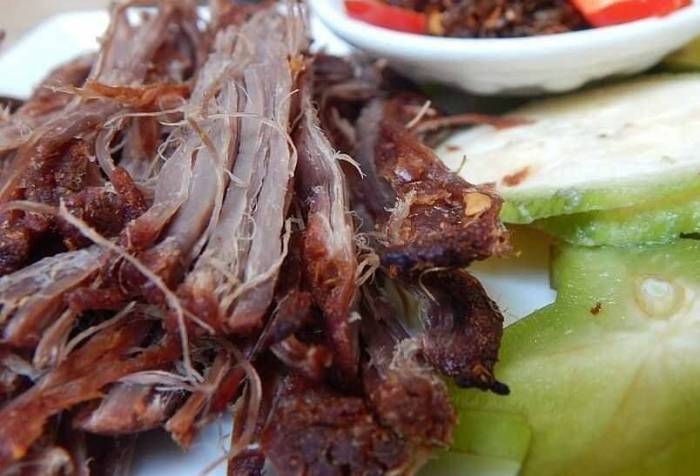 Thịt chế biến được tẩm ướp nhiều gia vị. Ảnh: Ngọc Thảo