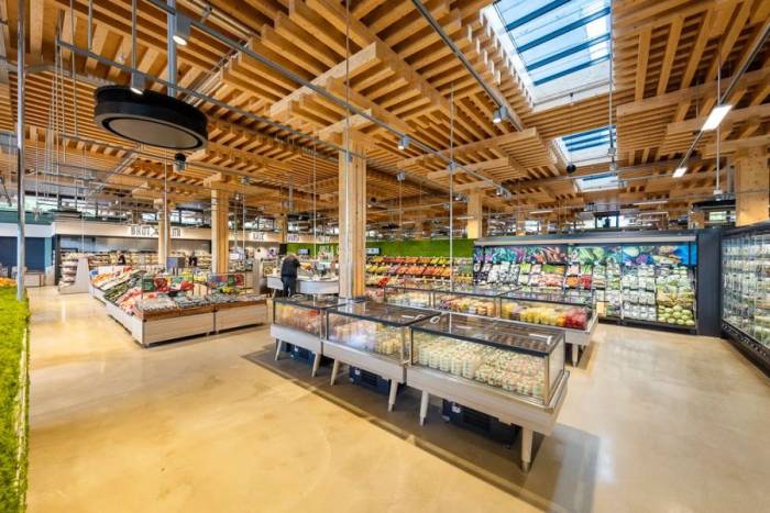 Bên trong siêu thị REWE tại Lankwitz, Berlin. Ảnh: REWE