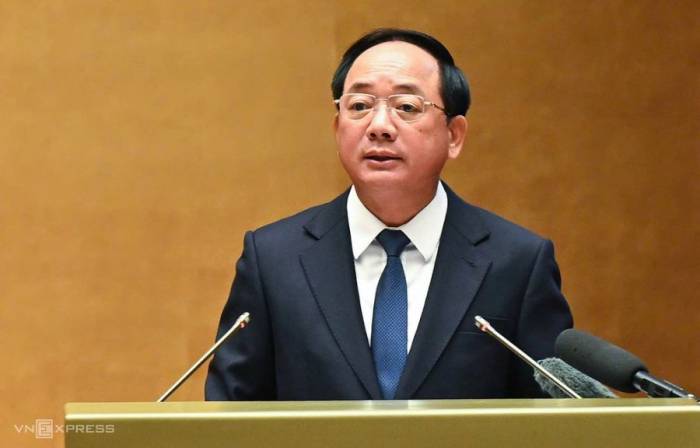 Trưởng ban Tuyên giáo Trung ương Trịnh Văn Quyết trình bày tại hội nghị quán triệt sáng 3/9. Ảnh: Giang Huy