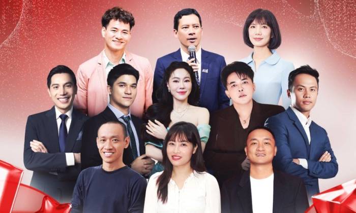 Hội đồng giám khảo Vietnam iContent Awards 2026. Hàng một từ phải sang: nhà báo Cao Xuân Tân, nhà báo Hương Giang, diễn giả Nguyễn Hữu Trí. Hàng hai từ phải sang: doanh nhân Lê Đăng Khoa, đạo diễn Trần Thành Trung, CEO Kim Dung CEO Bảo Hoàng và doanh nhân Bùi Quang Minh. Hàng ba từ trái sang: bà Nguyễn Thị Thanh Huyền, ông Lê Quang Tự Do, NSND Xuân Bắc. Ảnh: Ban tổ chức