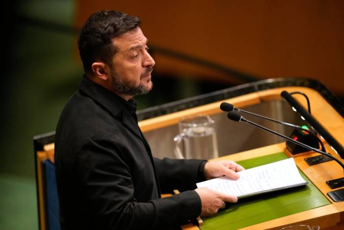 Tổng thống Ukraine Volodymyr Zelensky phát biểu tại Đại hội đồng Liên Hợp Quốc hôm 23/9. Ảnh: AP
