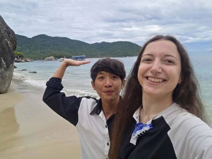 Vợ chồng Nguyên Anh tại Bãi Xếp, Cù Lao Chàm. Ảnh nhân vật cung cấp