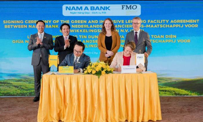 Đại diện Lãnh đạo Nam A Bank và FMO ký kết thỏa thuận. Ảnh: Nam A Bank
