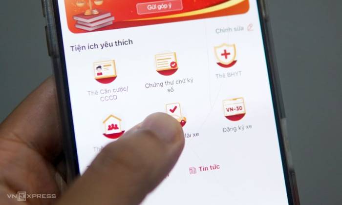 Giao diện VNeID trên điện thoại thông minh. Ảnh: Lưu Quý