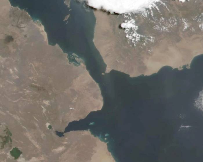 Eo biển Bab el-Mandeb nhìn từ không gian. Ảnh: NASA World View