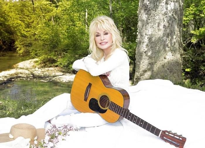 Với nhiều khán giả, âm nhạc của Dolly Parton trowrt r