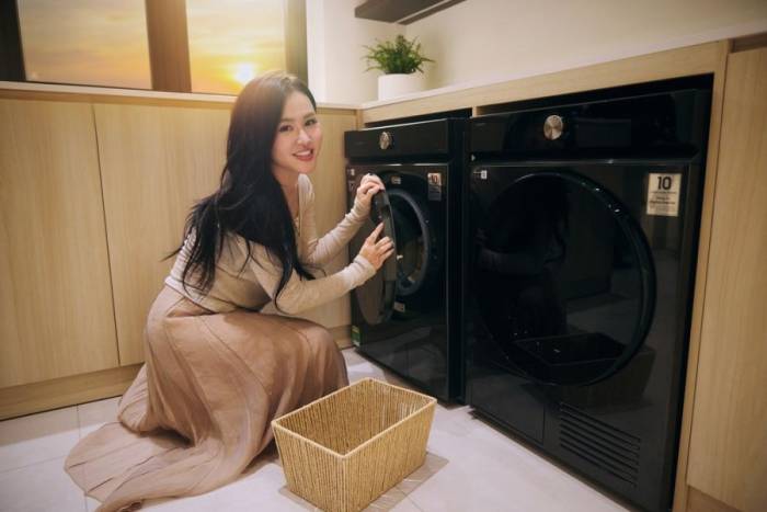 Các thiết bị giặt sấy AI giúp nhận diện quần áo, tối ưu chu trình. Ảnh: Samsung