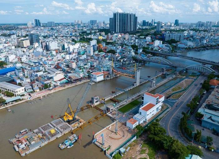 Cống ngăn triều Tân Thuận nhìn từ trên cao, tháng 9/2026. Ảnh: Giang Anh